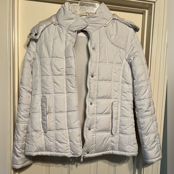 Dollhouse White Puffer Jacket with detachable faux fur hood - Picture 1 of 7